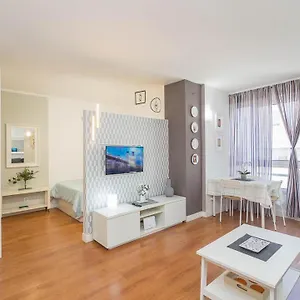 lujn-suite-playa-las-canteras.in-canary-islands.com/